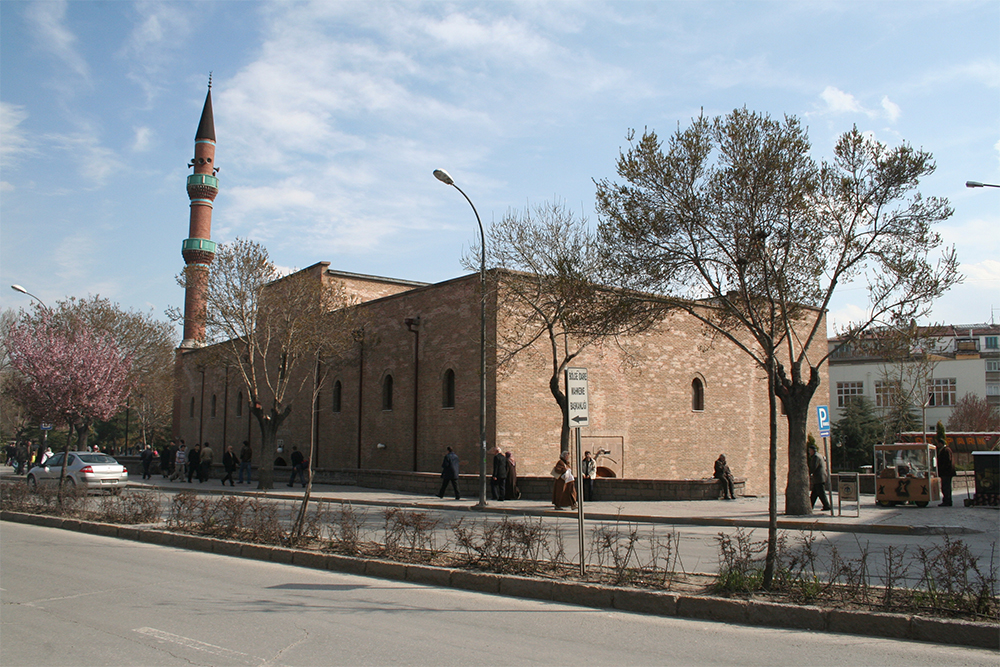 İplikçi Camii